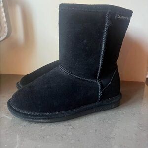 BearPaw Black Suede Boots